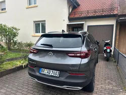 Grau Gebraucht 2018 Opel Grandland X SUV | 21.000 €