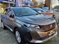 Platinium grau metallic (metallic) Gebraucht 2022 Peugeot 3008 GT SUV | 29.490 € (Etwas zu teuer)