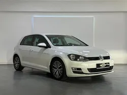 Weiß Gebraucht 2017 VW Golf VII Allstar Limousine | 10.399 € (Guter Preis)