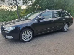 Schwarz Gebraucht 2013 Skoda Superb Kombi | 8.900 € (Guter Preis)