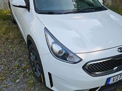 Weiß Gebraucht 2017 Kia Niro SUV | 11.200 €