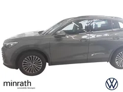 Grün Gebraucht 2024 VW Tiguan Life SUV | 35.800 € (Fairer Preis)