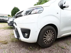 Weiß weiß Gebraucht 2019 Toyota Proace Verso Kombi | 25.043 € (Fairer Preis)