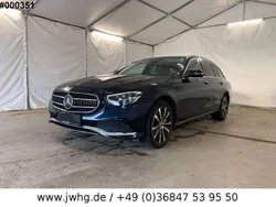 Cavansitblau metalliclack Gebraucht 2021 Mercedes E300 Avantgarde Kombi | 29.480 € (Fairer Preis)