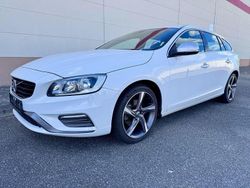 Weiß Gebraucht 2018 Volvo V60 R-Design Kombi | 15.480 € (Fairer Preis)