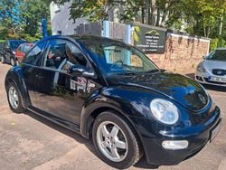 Schwarz Gebraucht 2000 VW Beetle Kleinwagen | 2.499 € (Etwas zu teuer)