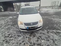 Weiß Gebraucht 2009 VW Touran Trendline Van / Kleinbus | 2.500 € (Guter Preis)