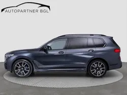 Arktikgrau brillanteffekt Gebraucht 2022 BMW X7 M Sport SUV | 84.371 € (Teuer)