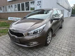 Braun Gebraucht 2012 Kia Ceed Sportswagon Spirit Kombi | 9.190 € (Guter Preis)