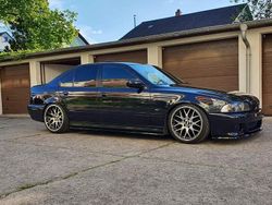 Schwarz Gebraucht 2001 BMW 525 M Sport Limousine | 9.500 €