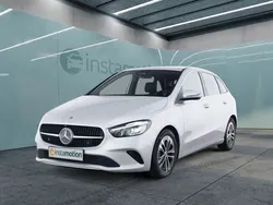 Silber Gebraucht 2023 Mercedes B200 Advanced Van / Kleinbus | 36.050 € (Teuer)