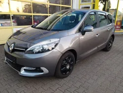 Grau Gebraucht 2014 Renault Scénic III Authentique Van / Kleinbus | 7.300 € (Fairer Preis)