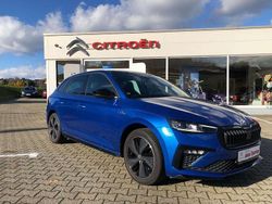 Raceblau metallic Gebraucht 2024 Skoda Scala Monte Carlo Kleinwagen | 25.290 € (Etwas zu teuer)