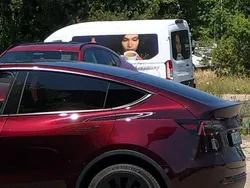 Rot Gebraucht 2024 Tesla Model Y Long Range SUV | 39.500 € (Etwas zu teuer)