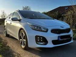 Weiß Gebraucht 2017 Kia Ceed Sportswagon GT-Line Kombi | 12.600 € (Etwas zu teuer)