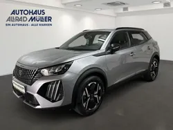 Grau Gebraucht 2024 Peugeot 2008 Allure SUV | 21.680 € (Etwas zu teuer)