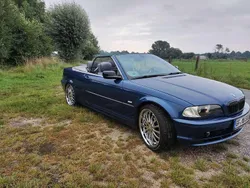 Blau Gebraucht 2002 BMW 318 Cabriolet Cabrio | 4.600 € (Fairer Preis)