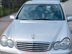 Silber Gebraucht 2003 Mercedes C220 Limousine | 2.499 € (Guter Preis)