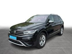 Deep black perleffekt Gebraucht 2024 VW Tiguan Allspace Elegance SUV | 39.339 € (Fairer Preis)