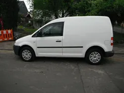 Weiß Gebraucht 2005 VW Caddy Van / Kleinbus | 2.950 €