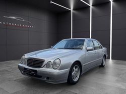 Grau Gebraucht 2000 Mercedes E200 Avantgarde Limousine | 3.980 € (Guter Preis)