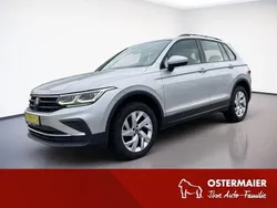 Silber Gebraucht 2022 VW Tiguan Life SUV | 29.340 € (Fairer Preis)