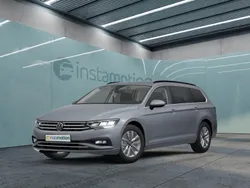 Grau Gebraucht 2022 VW Passat Van / Kleinbus | 21.670 € (Fairer Preis)