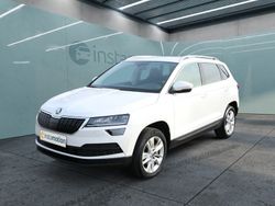 Weiß Gebraucht 2020 Skoda Karoq Style SUV | 18.100 € (Fairer Preis)