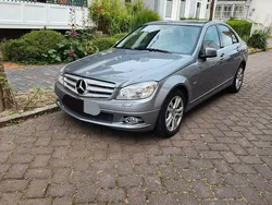 Grau Gebraucht 2009 Mercedes C230 Avantgarde Limousine | 7.990 € (Fairer Preis)