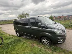 Grau Gebraucht 2018 Ford Transit Custom Trend Van / Kleinbus | 29.500 €