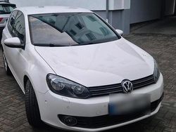 Weiß Gebraucht 2009 VW Golf VI Kleinwagen | 4.199 € (Etwas zu teuer)