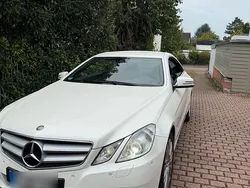 Weiß Gebraucht 2010 Mercedes E250 Coupé | 10.000 € (Fairer Preis)