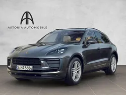 Vulkangraumetallic Gebraucht 2022 Porsche Macan SUV | 61.911 € (Guter Preis)