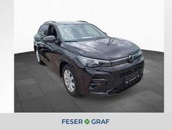 Deep black perleffekt Gebraucht 2024 VW Tiguan R-line SUV | 37.980 € (Guter Preis)