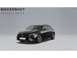 Schwarz Gebraucht 2024 Mercedes A180 Progressive Limousine | 30.800 € (Fairer Preis)