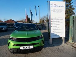 Grün Gebraucht 2023 Opel Mokka SUV | 21.900 € (Fairer Preis)