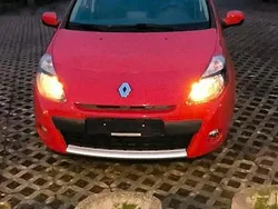 Rot Gebraucht 2012 Renault Clio GrandTour Kombi | 3.400 €