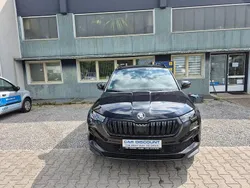 Schwarz Neu 2025 Skoda Karoq SportLine SUV | 39.990 € (Teuer)