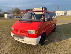 Rot Gebraucht 1993 VW T4 Van | 12.000 €
