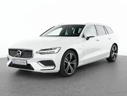 Weiß Gebraucht 2022 Volvo V60 Inscription Kombi | 29.990 € (Superpreis)