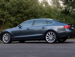 Grau Gebraucht 2012 Audi A5 Sportback Sport Limousine | 13.200 € (Fairer Preis)