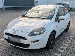 Weiß Gebraucht 2012 Fiat Punto Kleinwagen | 2.399 € (Guter Preis)