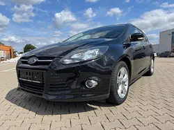 Schwarz Gebraucht 2012 Ford Focus Champions Edition Kombi | 5.700 € (Fairer Preis)
