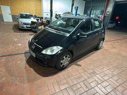 Schwarz Gebraucht 2009 Mercedes A160 Kleinwagen | 4.800 € (Etwas zu teuer)