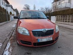 Orange Gebraucht 2009 Skoda Fabia Elegance Kleinwagen | 3.200 € (Fairer Preis)
