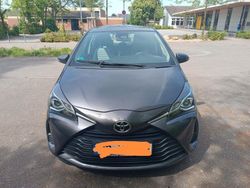 Grau Gebraucht 2019 Toyota Yaris Kleinwagen | 11.700 € (Fairer Preis)