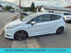 Weiß Gebraucht 2015 Ford Fiesta ST Kleinwagen | 9.999 € (Fairer Preis)