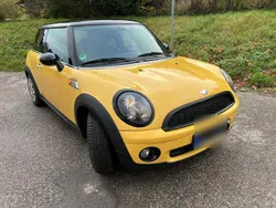 Gelb Gebraucht 2007 Mini Cooper Kleinwagen | 2.990 €