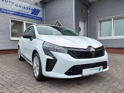 Gletscherweiss Gebraucht 2025 Renault Clio V Evolution Kleinwagen | 18.900 € (Fairer Preis)