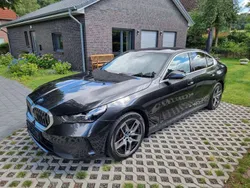 Sophistograu brillianteffekt Gebraucht 2024 BMW i5 Limousine | 55.900 € (Superpreis)